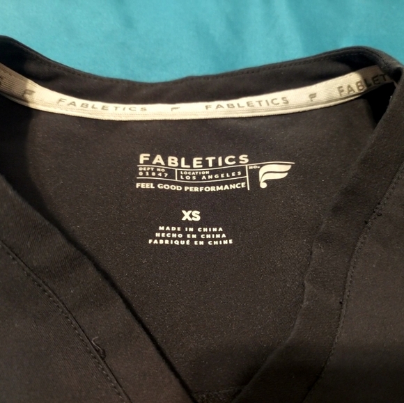 Fabletics Scrub Top - Picture 4 of 5
